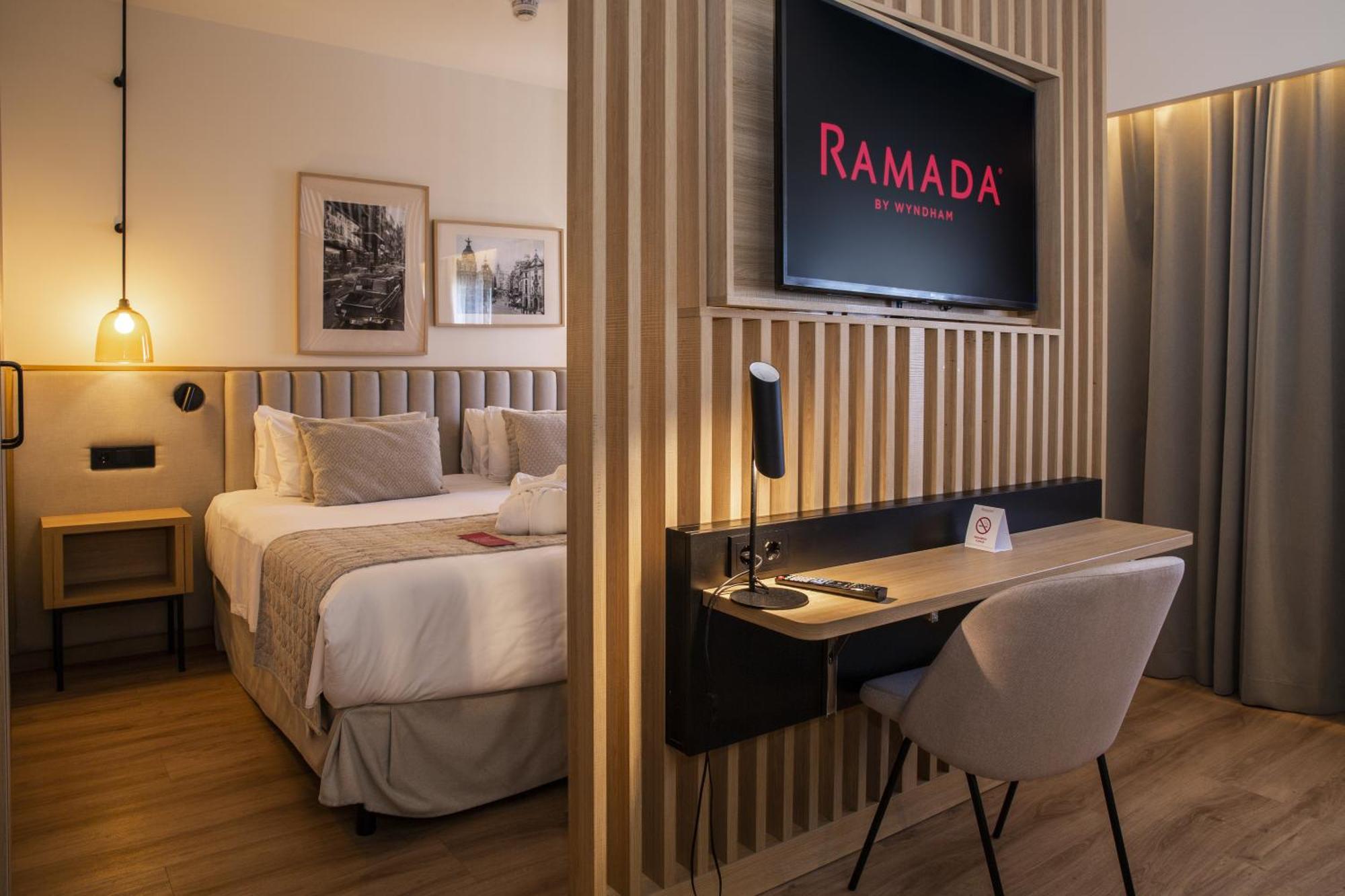 Hotel Ramada By Wyndham Madrid Getafe Exterior foto