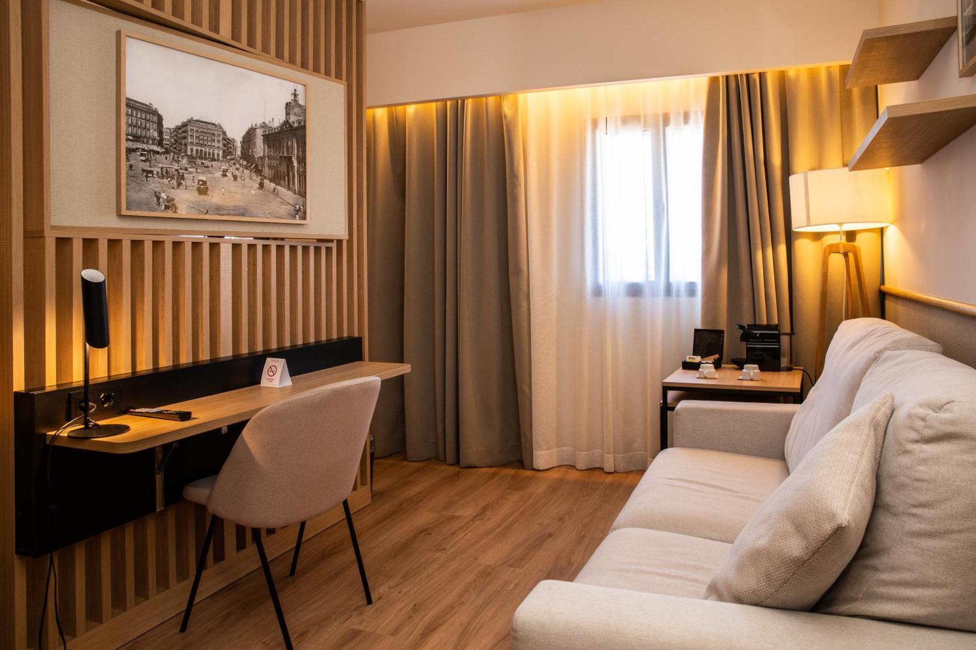 Hotel Ramada By Wyndham Madrid Getafe Exterior foto